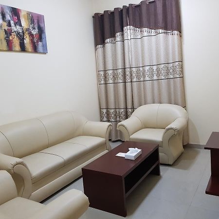 Raynor Hotel Apartments Fujairah Bagian luar foto